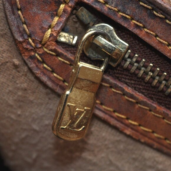 Authentic Louis Vuitton Monogram Bucket PM Shoulder Tote Bag - Picture 6 of 16